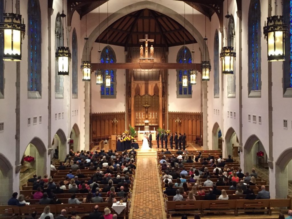 Spiritu musicians performing at a wedding ceremony